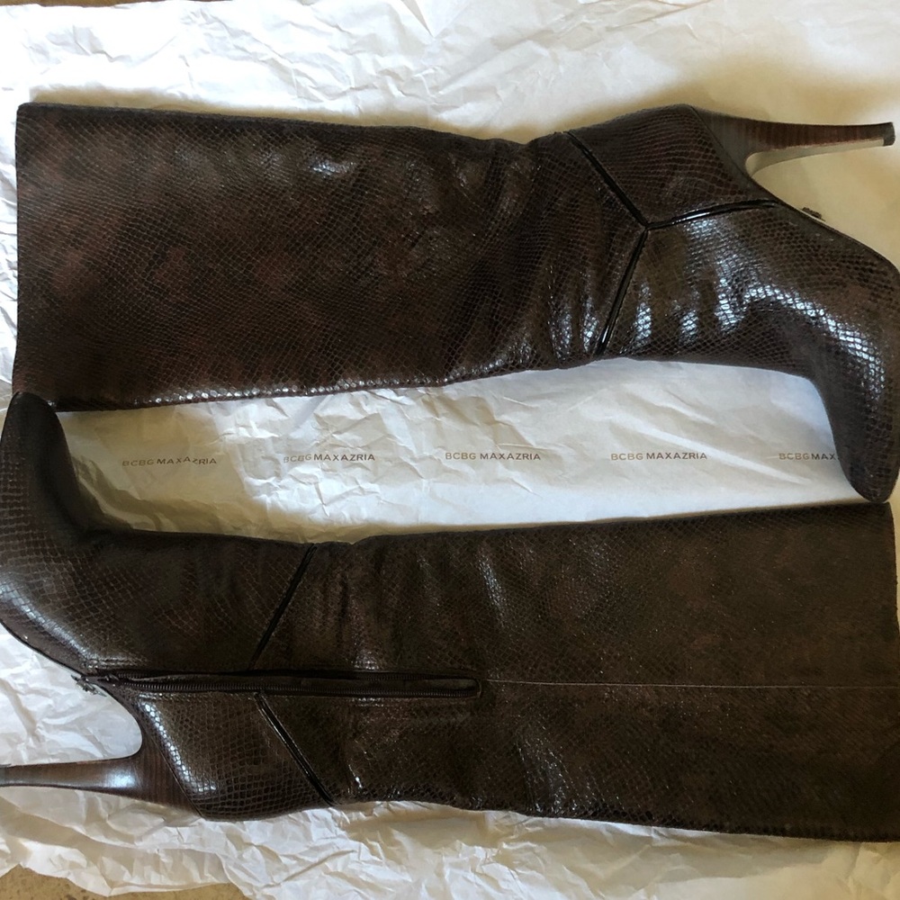 BCBG size 8.5 Marsha Boot